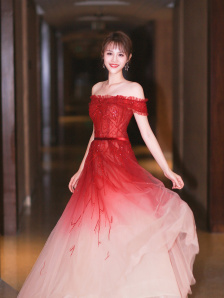 9877邪恶的女房东